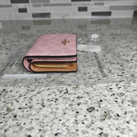 Coach Snap Wallet In Signature Canvas With Charm (Powder pink) - Picture 9 of 10